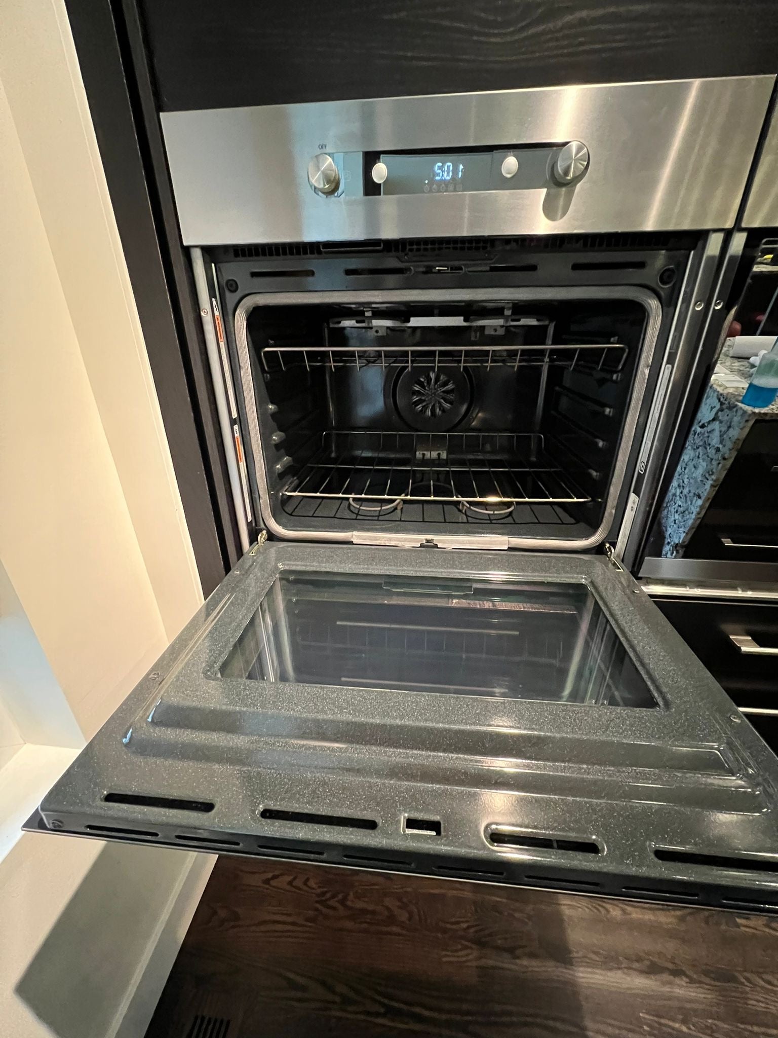 Regular Cleaning Service Apartment 2 Bedroom - 1 Bathroom