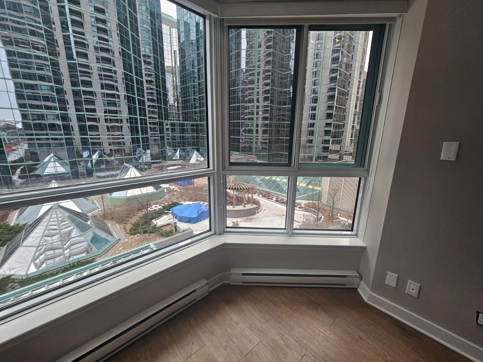 Move In/Out Cleaning Service Apartment 3 Bedroom - 1 Bathroom