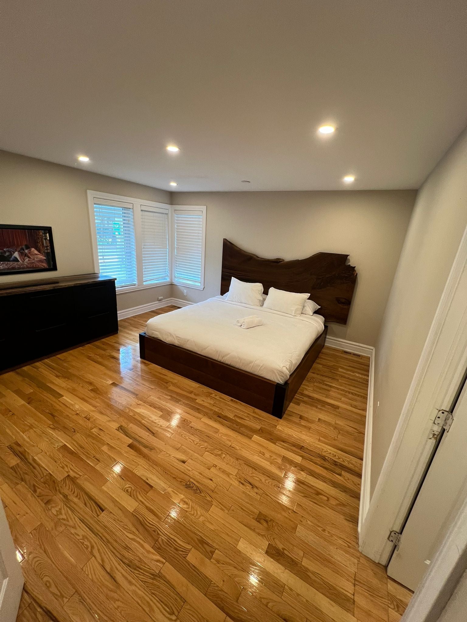 Regular Cleaning Service Apartment 2 Bedroom - 1 Bathroom